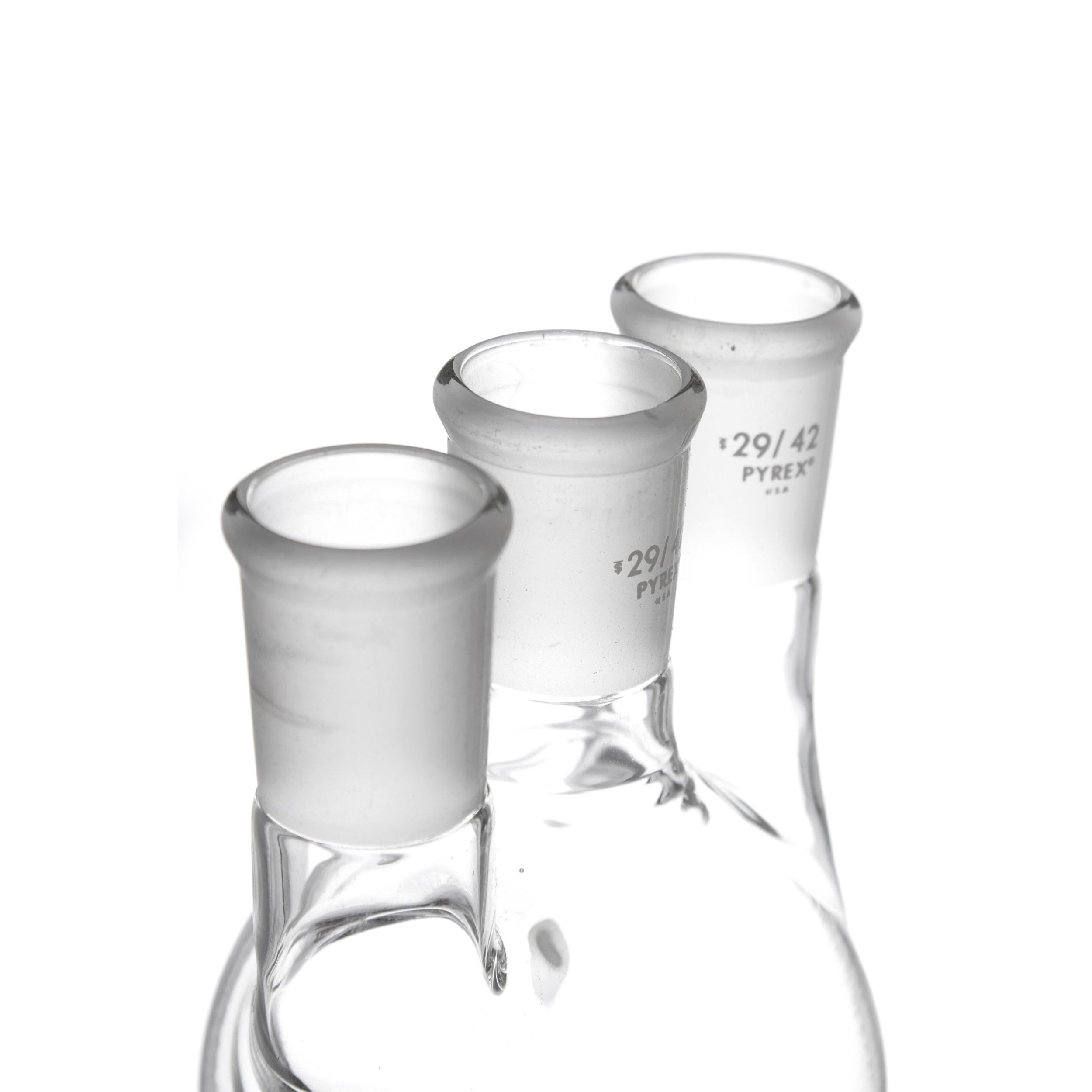 MATRAZ DE DESTILACIÓN DE 500ml CON TRES BOCAS VERTICALES 29/42. PYREX