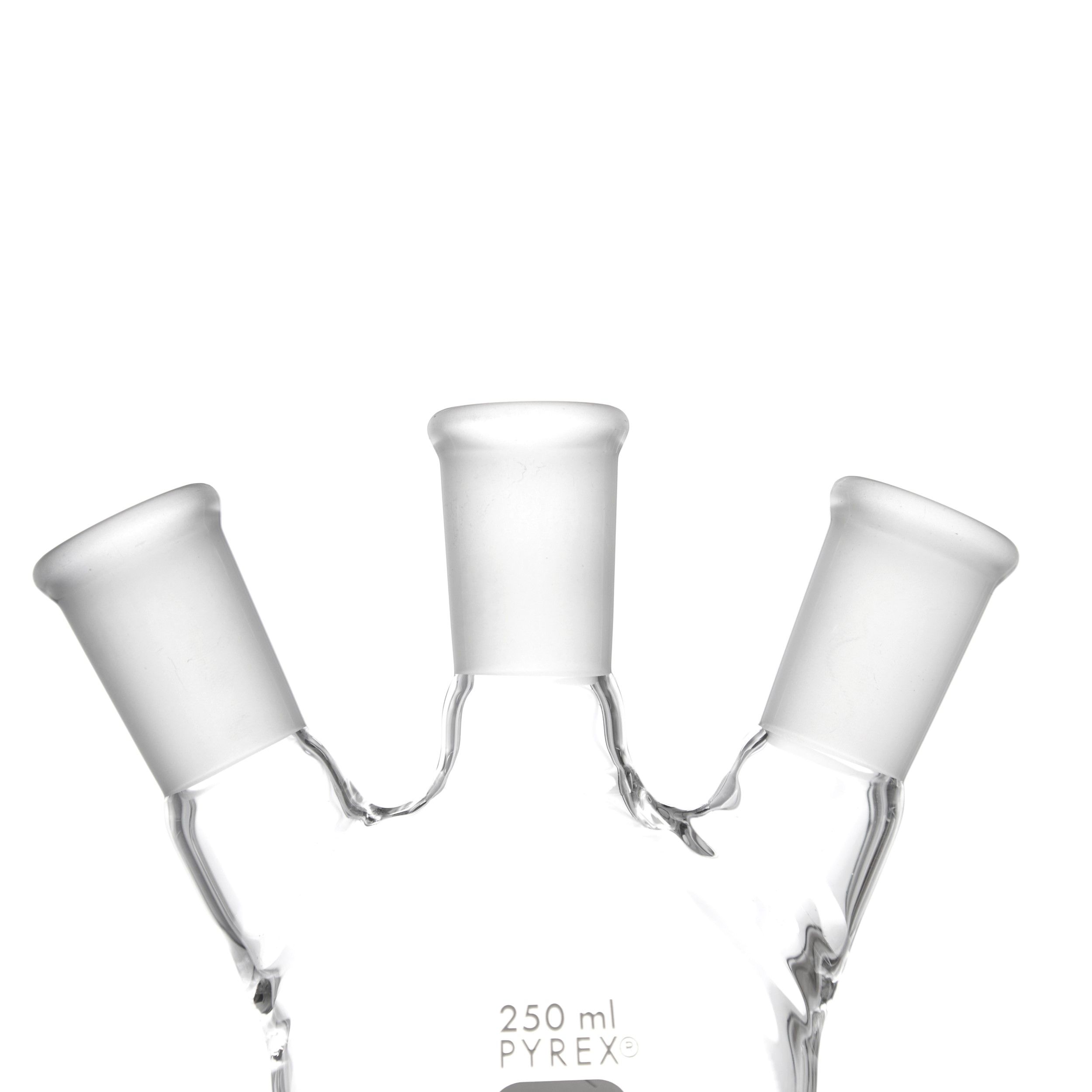 MATRAZ DE DESTILACIÓN DE 250ml CON TRES BOCAS EN ÁNGULO 24/40. PYREX
