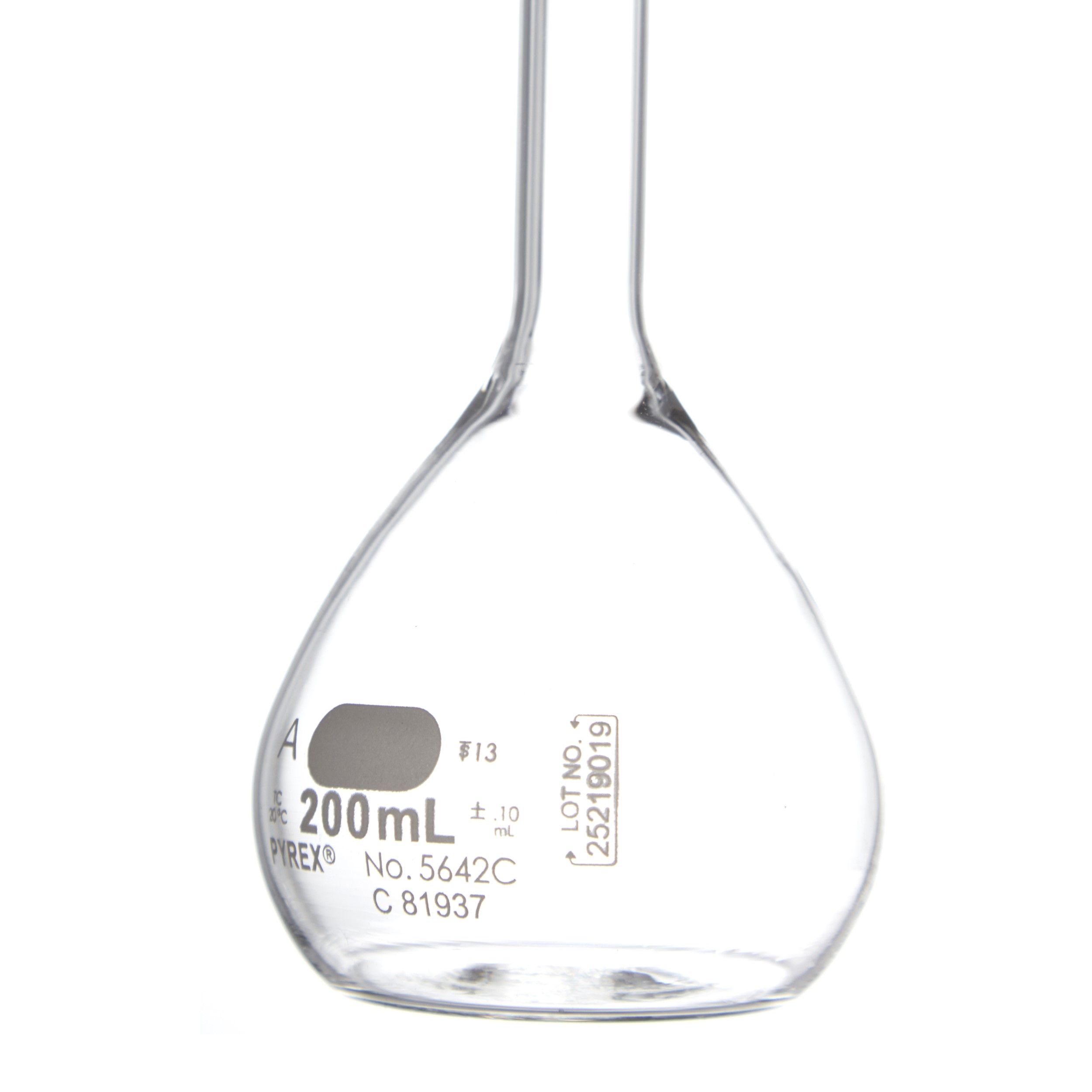 MATRAZ VOLUMÉTRICO DE 200ml CLASE A ASTM. TAPÓN DE PLÁSTICO. PYREX