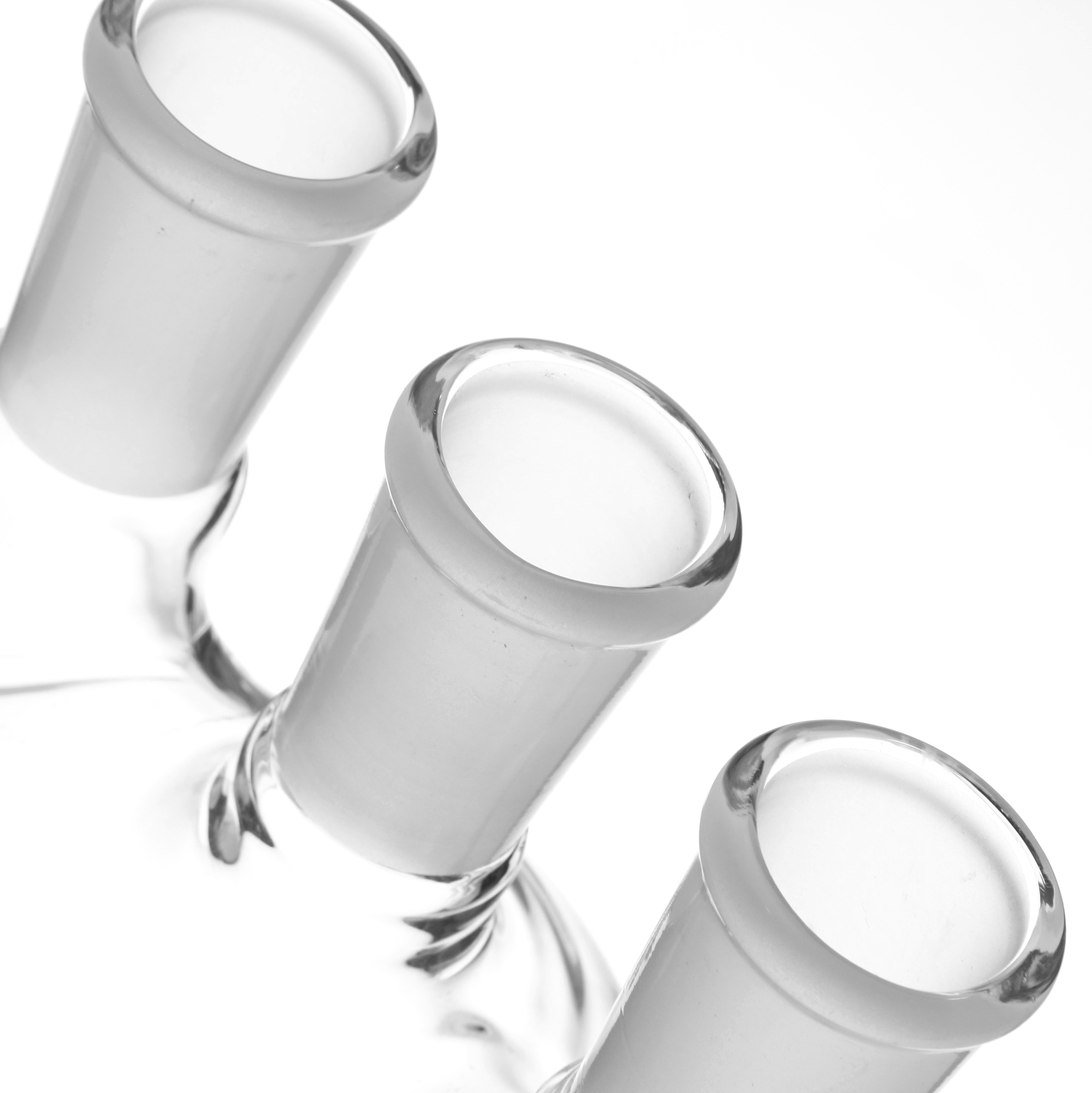 MATRAZ DE DESTILACIÓN DE 500ml CON TRES BOCAS VERTICALES. KONTES