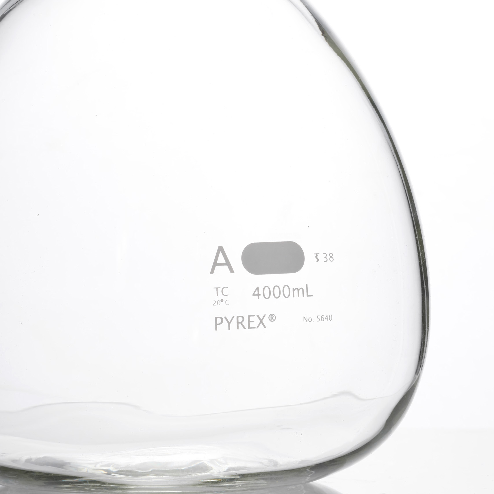 MATRAZ VOLUMÉTRICO DE 4L CLASE A ASTM. PYREX