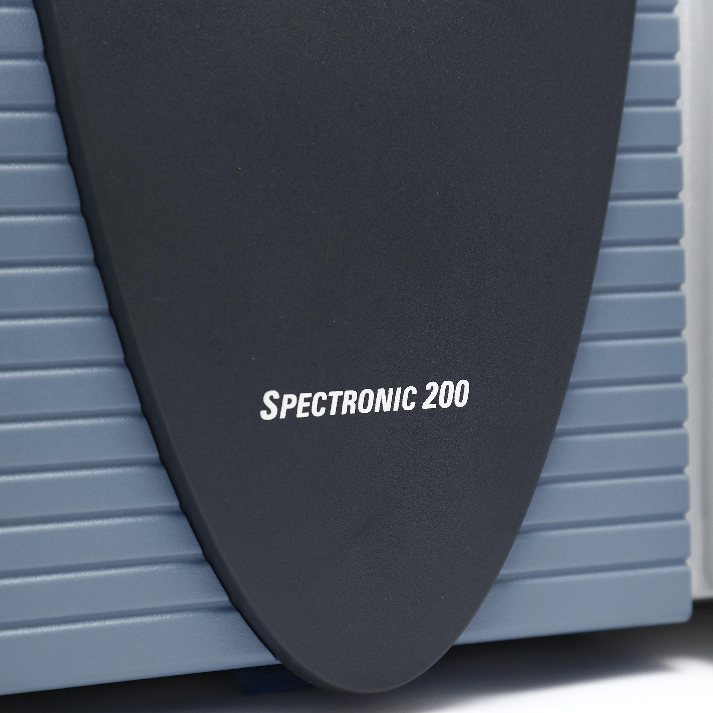 ESPECTROFOTOMETRO VISIBLE GENESYS 200. THERMO SCIENTIFIC