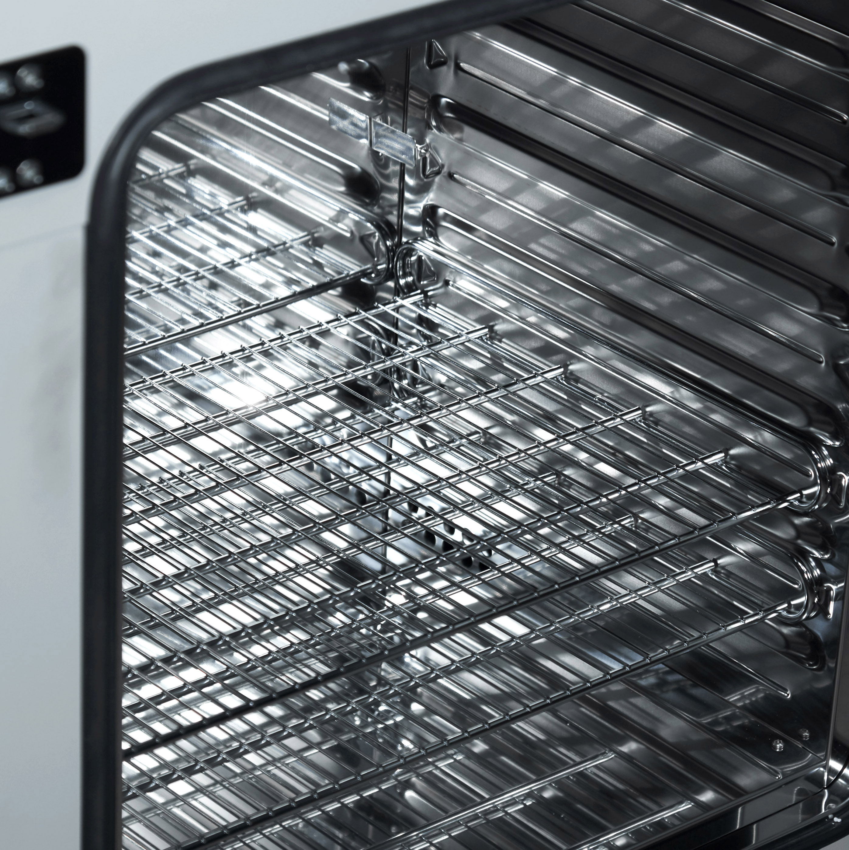 HORNO DE CONVECCIÓN POR GRAVEDAD DE 115l. BINDER
