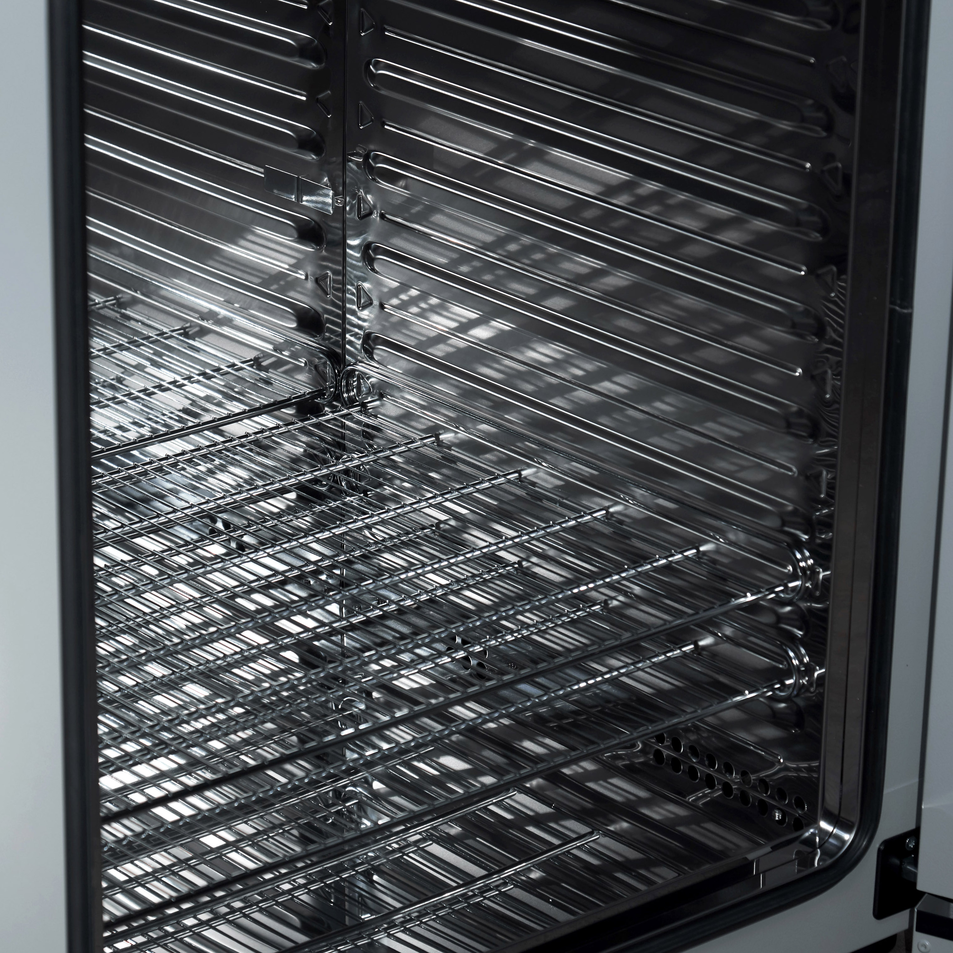 HORNO DE CONVECCIÓN POR GRAVEDAD DE 260l. BINDER