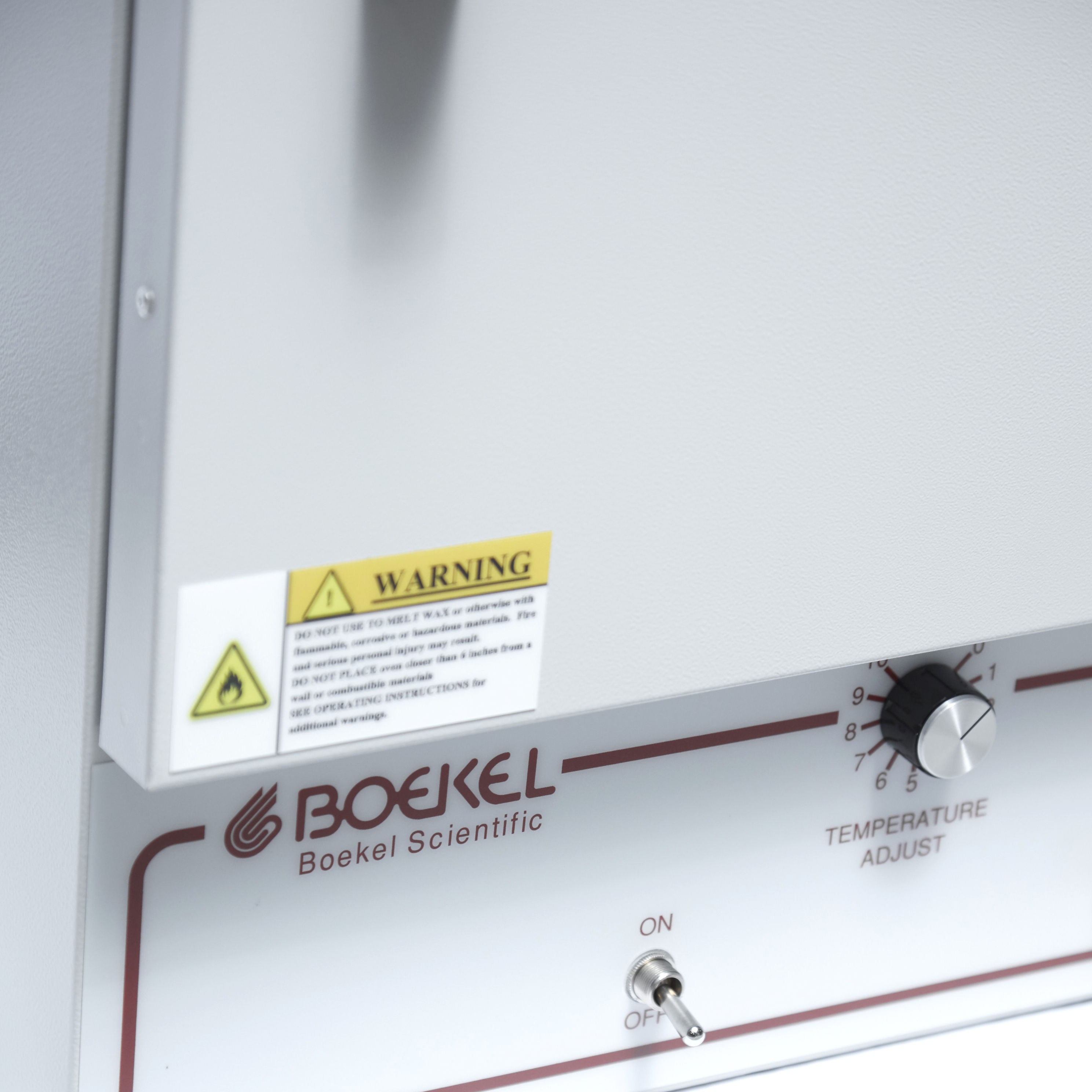 HORNO DE CONVECCIÓN POR GRAVEDAD DE 76.3l. BOEKEL
