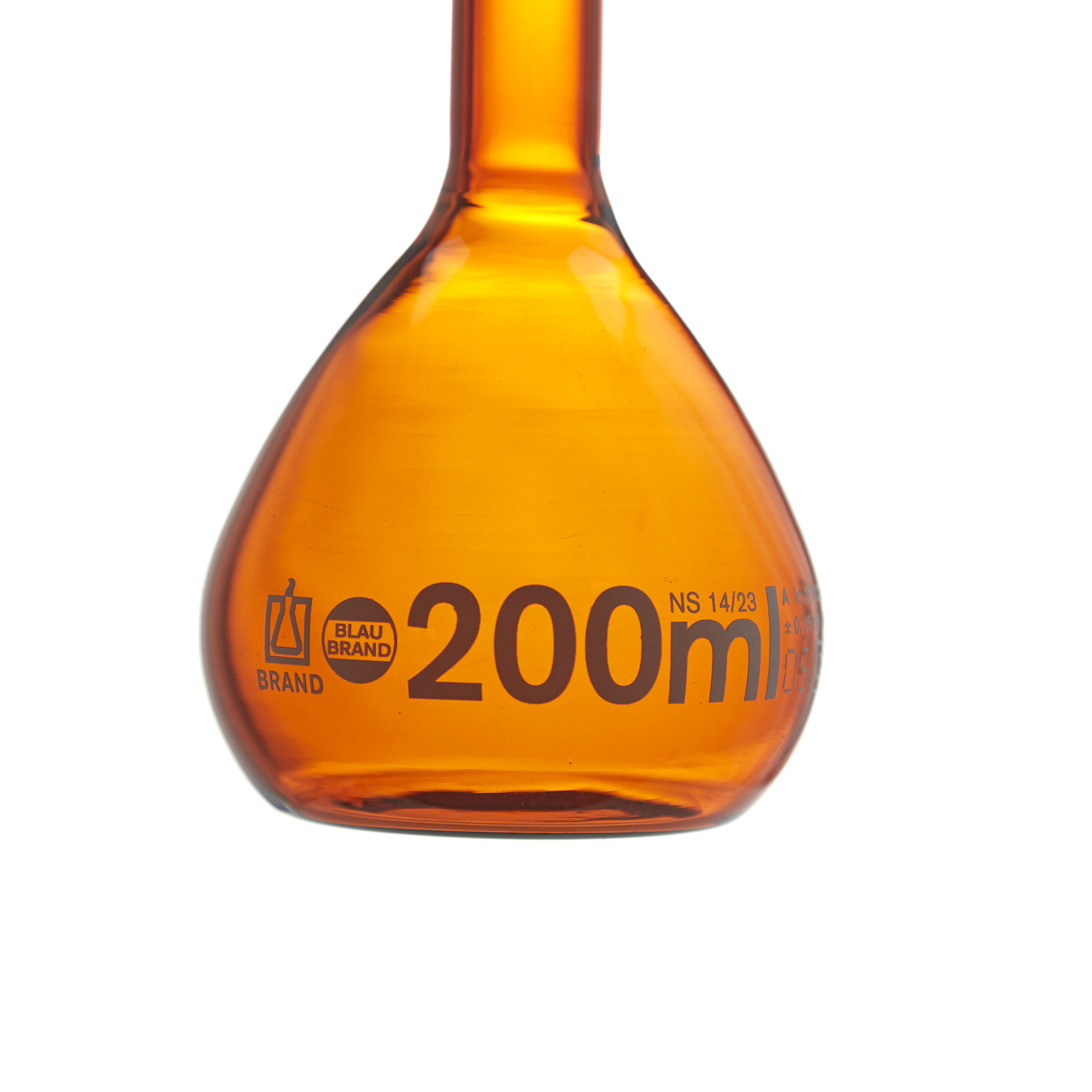 MATRAZ VOLUMÉTRICO DE 200ml CLASE A DIN ACTÍNICO. TAPÓN DE PLÁSTICO. BRAND