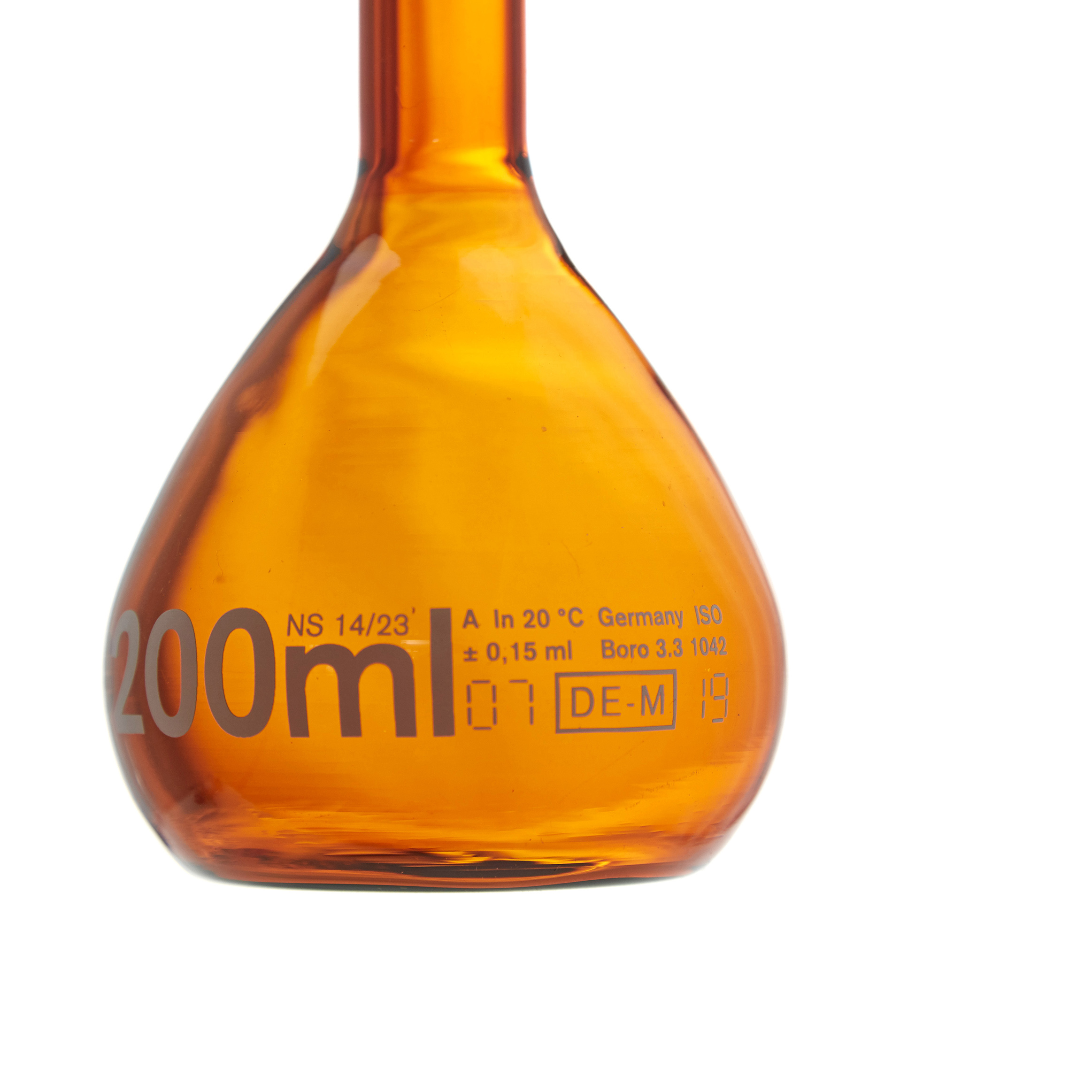 MATRAZ VOLUMÉTRICO DE 200ml CLASE A DIN ACTÍNICO. TAPÓN DE VIDRIO. BRAND