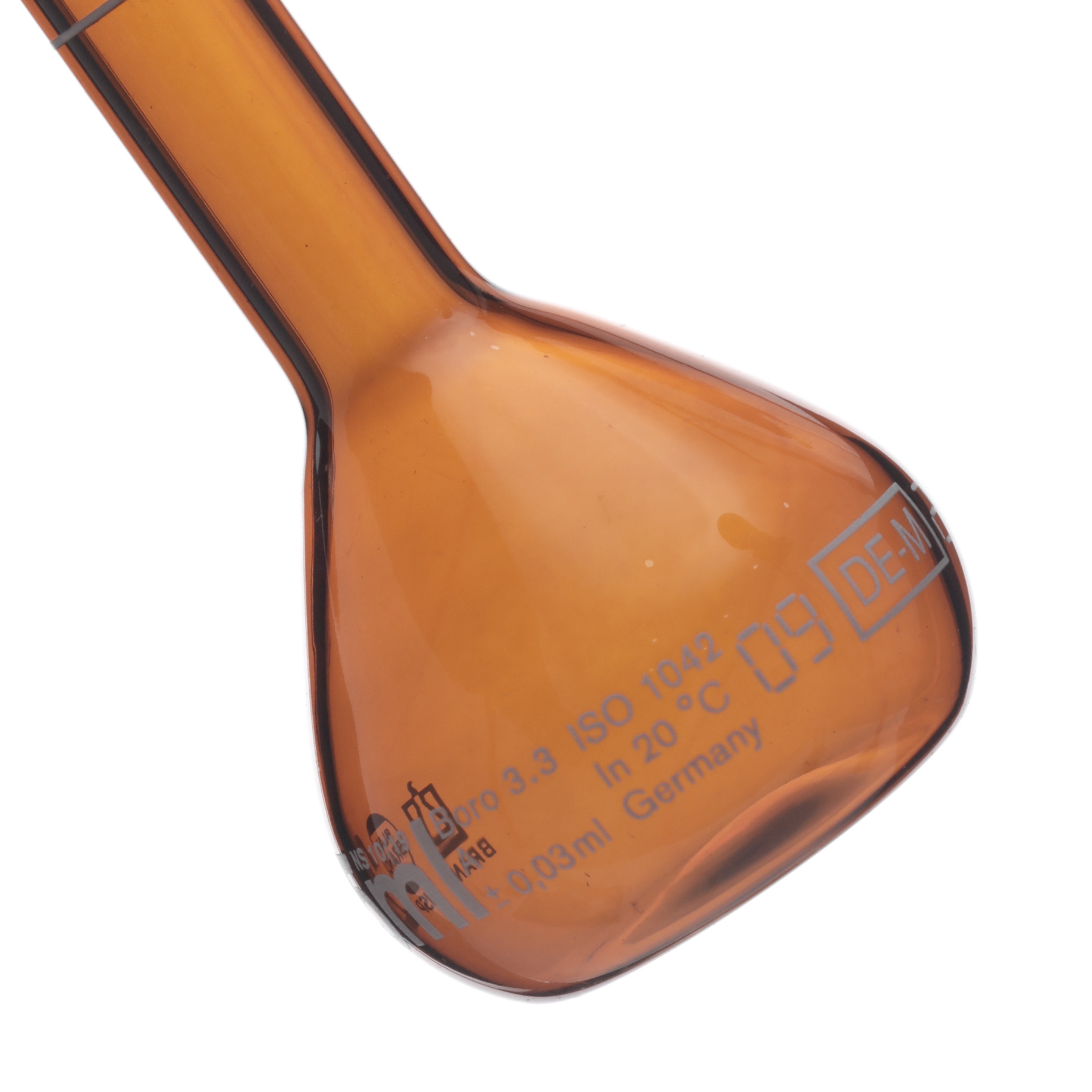 MATRAZ VOLUMÉTRICO DE 25ml USP ACTÍNICO. TAPÓN DE PLÁSTICO. BRAND