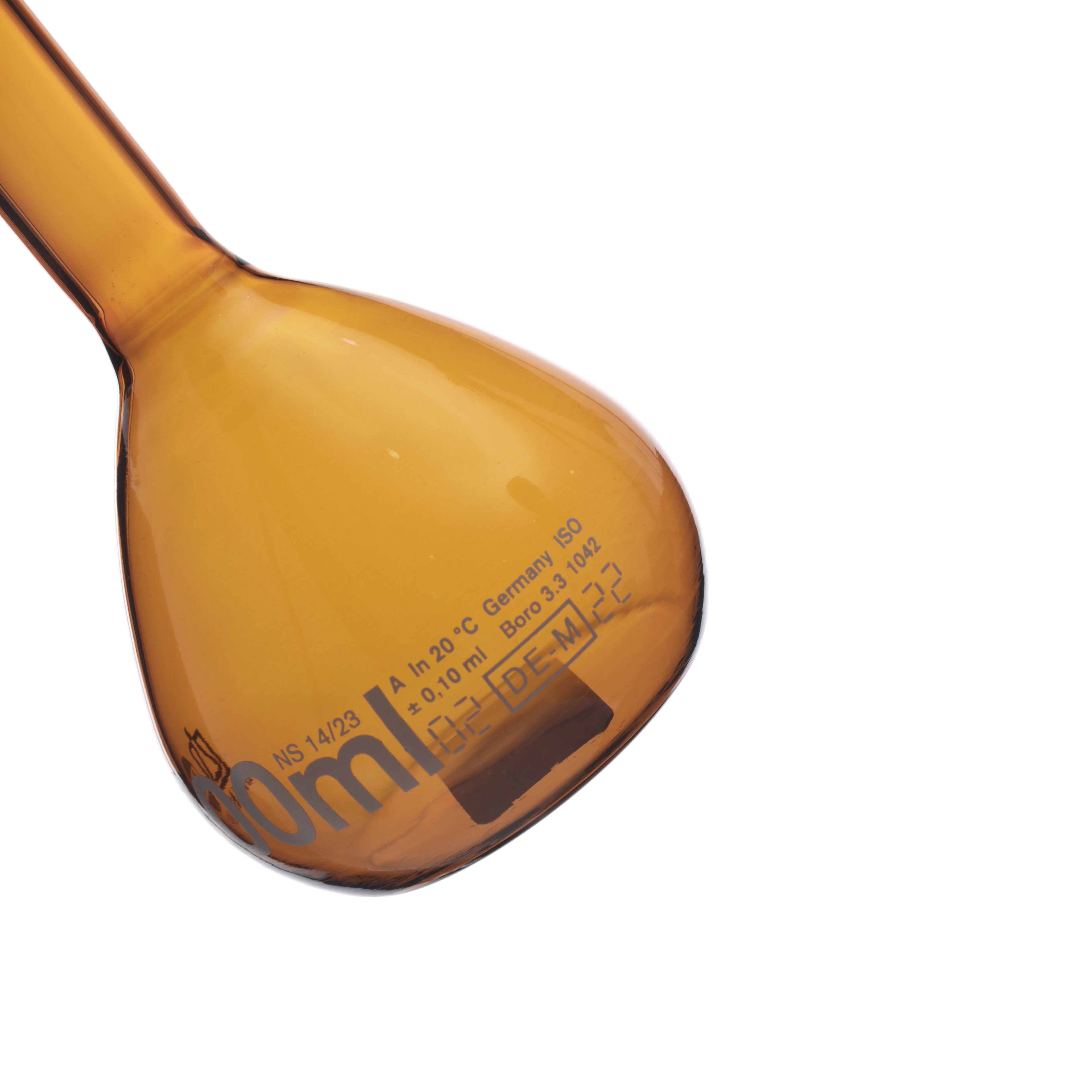 MATRAZ VOLUMÉTRICO DE 200ml USP ACTÍNICO. TAPÓN DE PLÁSTICO. BRAND