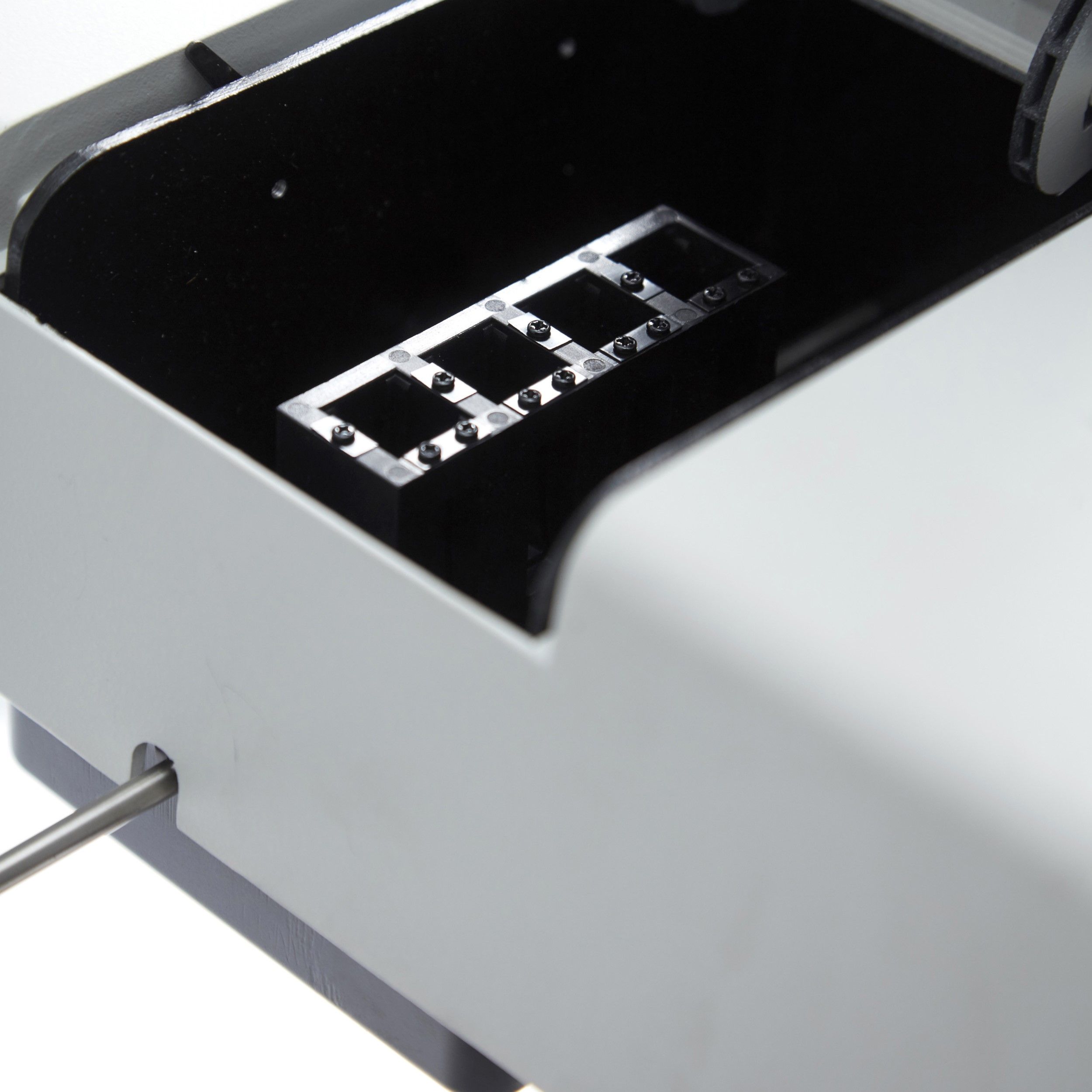 ESPECTROFOTÓMETRO UV/VIS DE MESA. CHE SCIENTIFIC