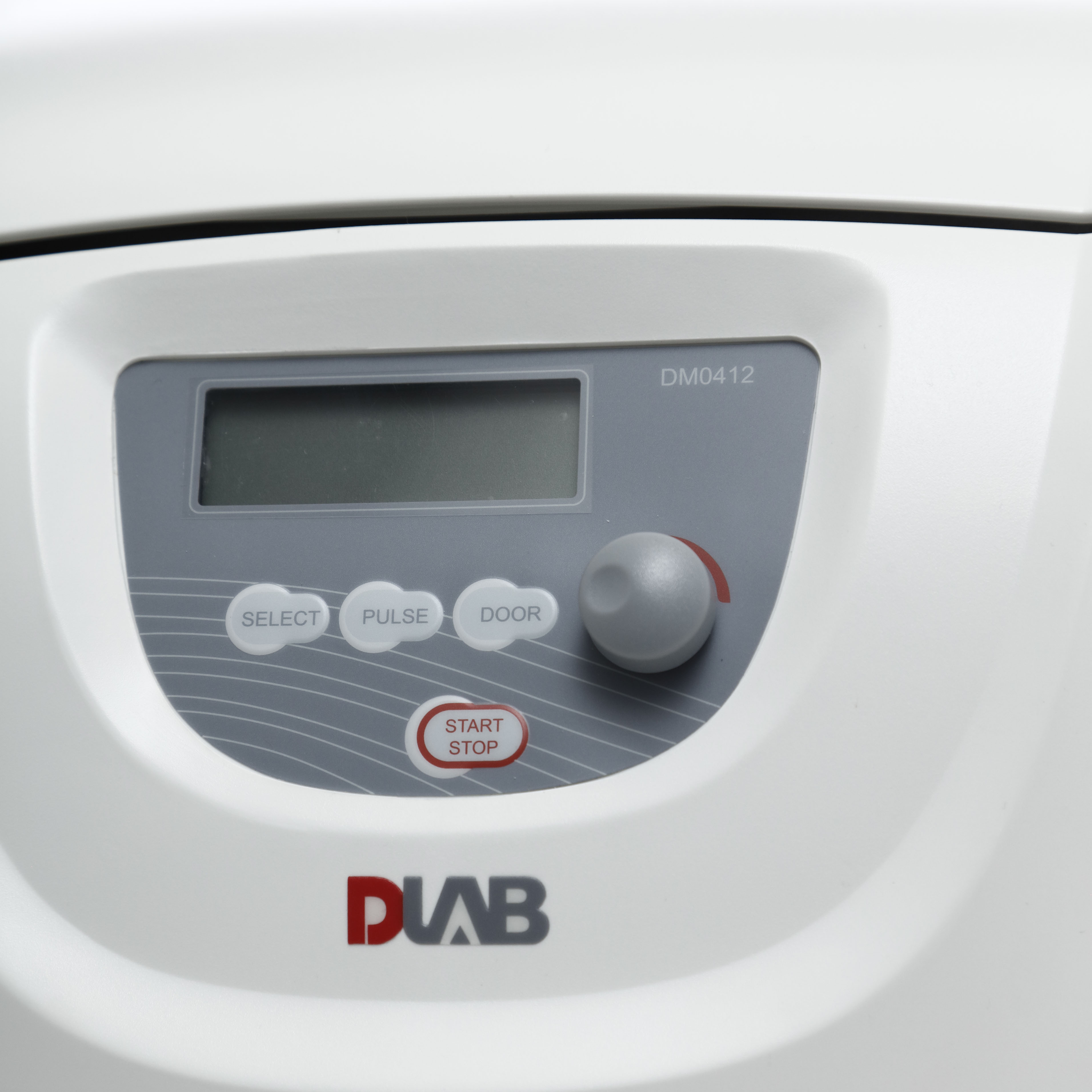 CENTRIFUGA DIGITAL PARA TUBOS DE 5 A 15ml. DLAB SCIENTIFIC