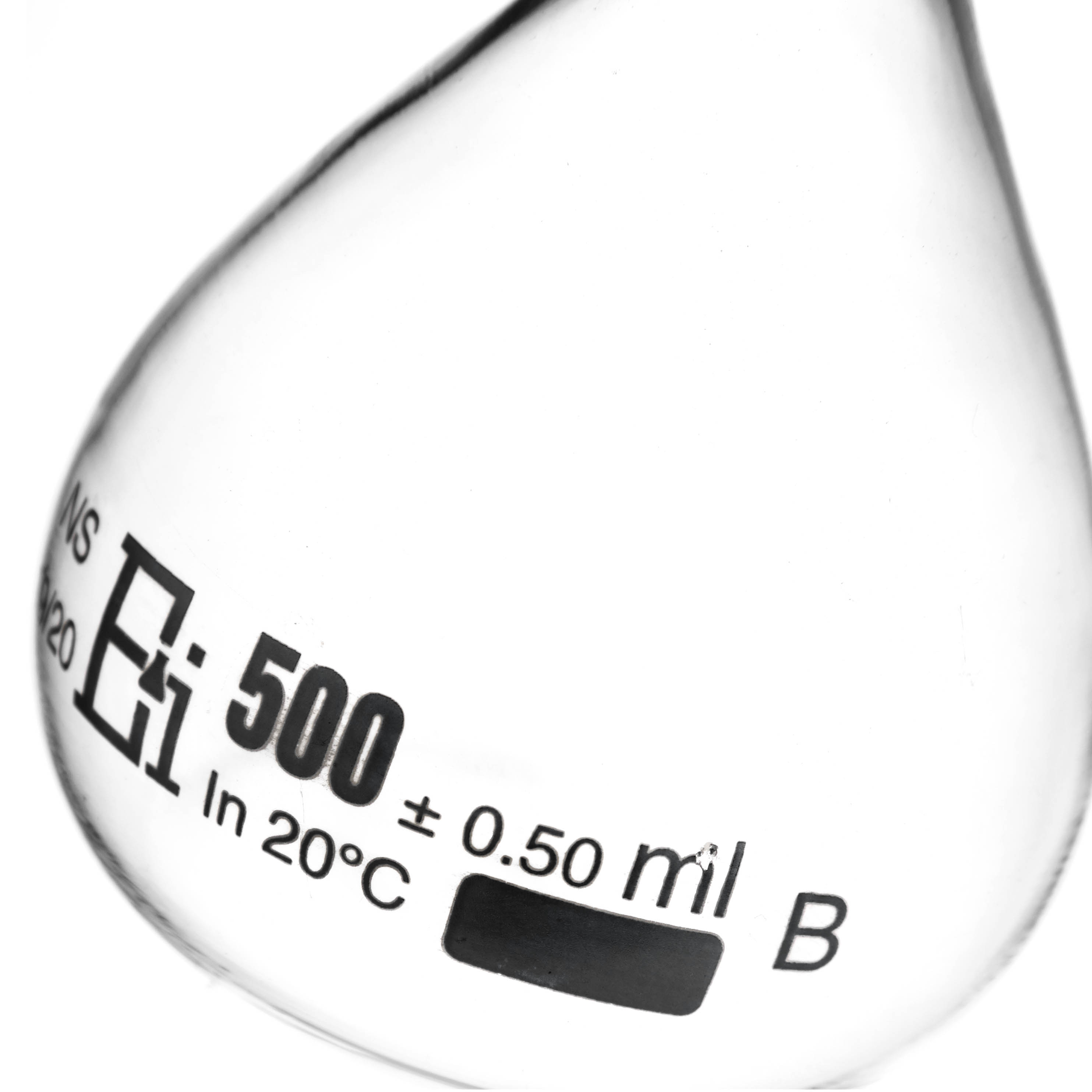 MATRAZ VOLUMÉTRICO DE 500ml CLASE B DIN. TAPÓN DE VIDRIO. KAVALIER