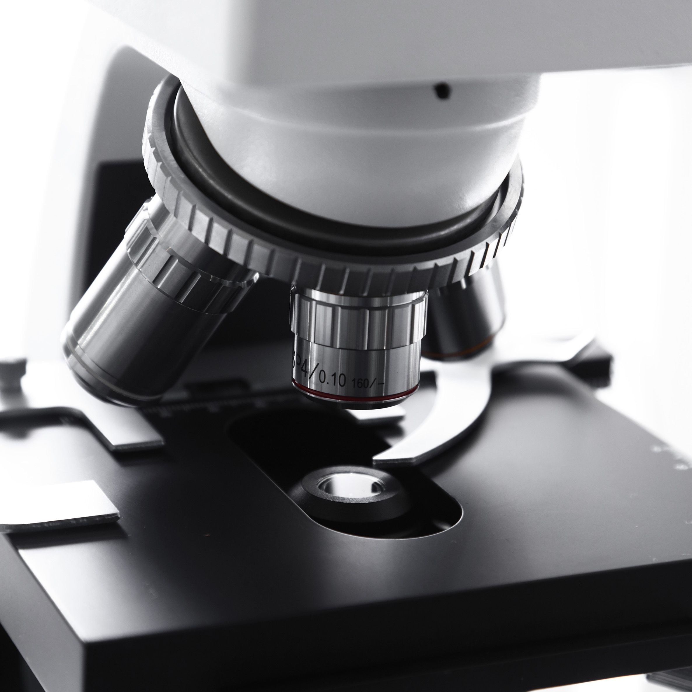 MICROSCOPIO TRINOCULAR 1000X. LÁMPARA HALÓGENA. EUROMEX