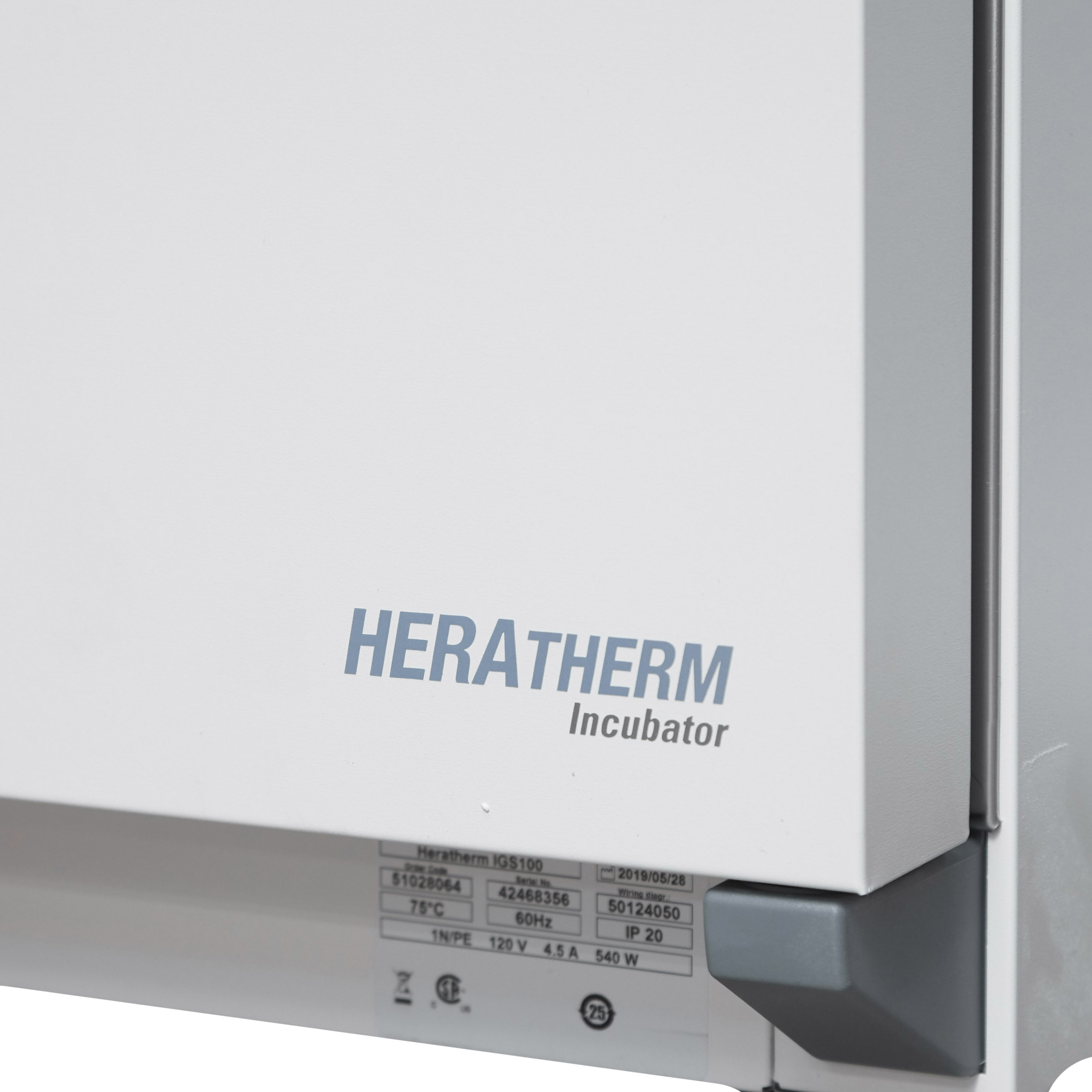 INCUBADORA DIGITAL DE 117l. THERMO SCIENTIFIC