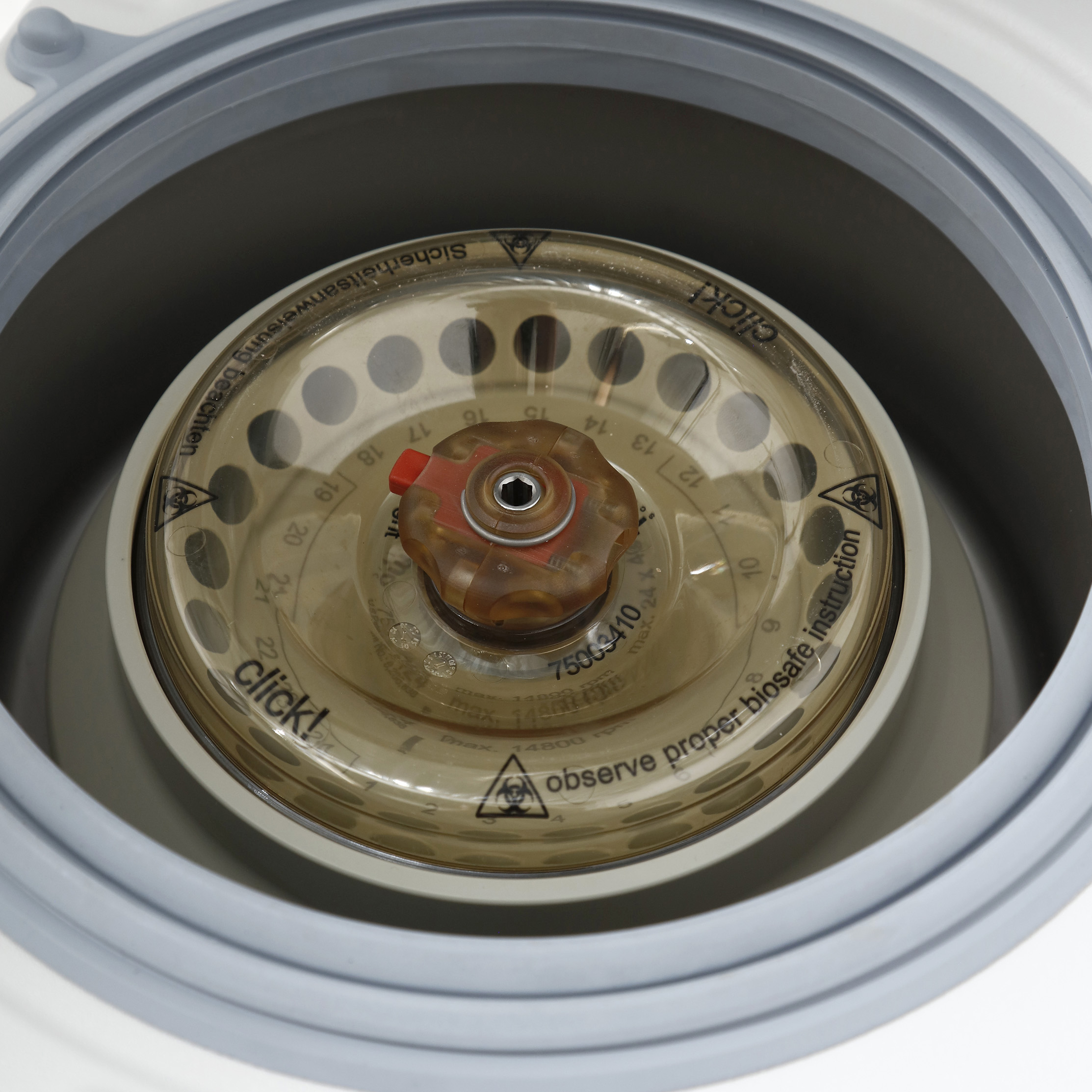 MICROCENTRIFUGA REFRIGERADA PARA 24 MICROTUBOS DE 1.5/2 ml. 14,800RPm. THERMO SCIENTIFIC