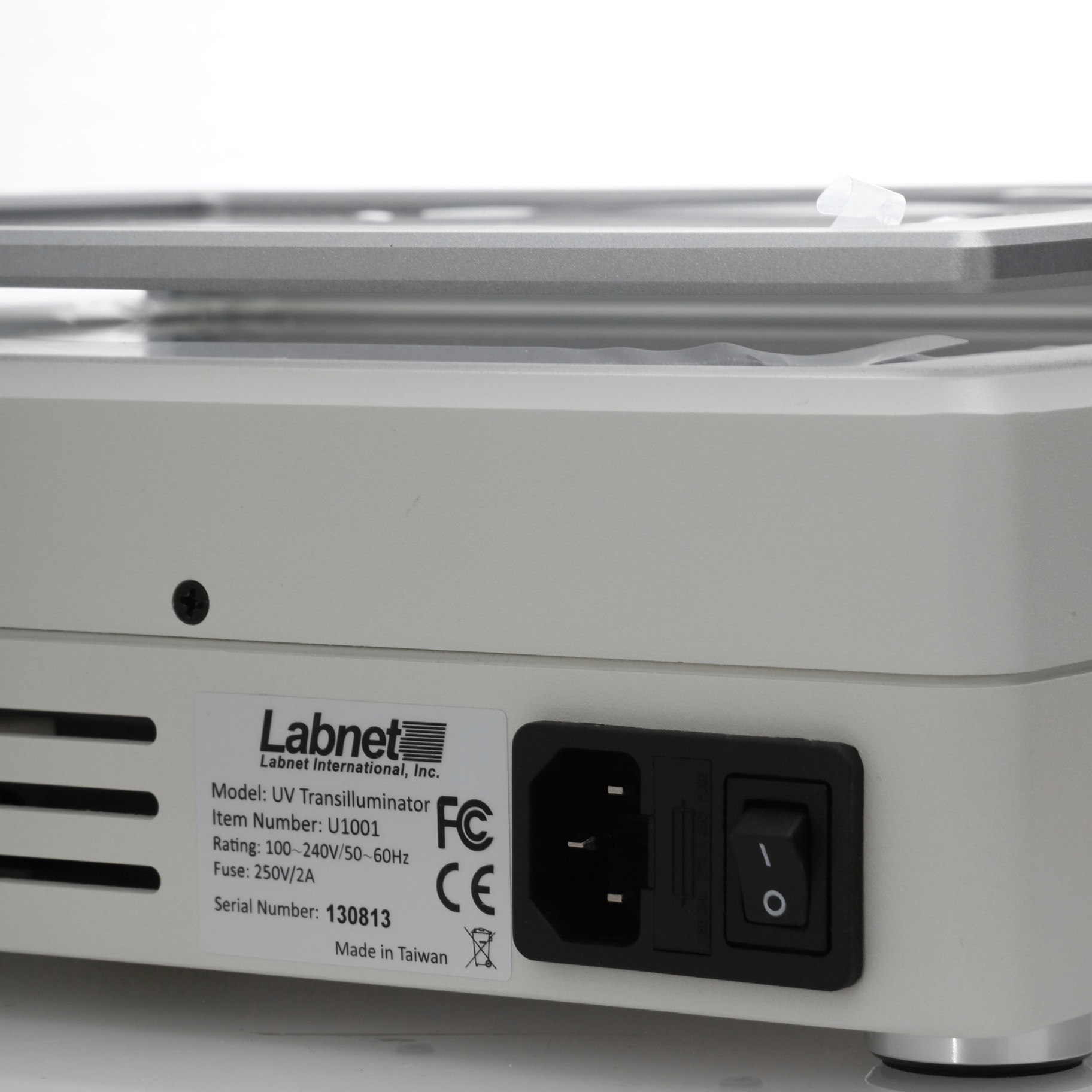 TRANSLUMINADOR UV 302 nm COMPACTO CON FILTRO. LABNET.