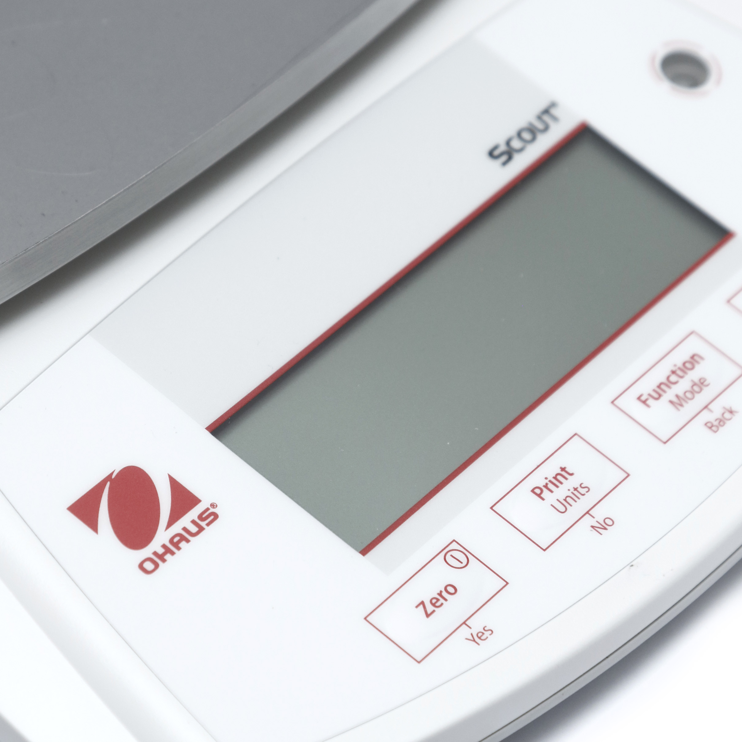 BALANZA DE PRECISIÓN PORTÁTIL 8200G X 1g. SERIE SCOUT SPX. OHAUS