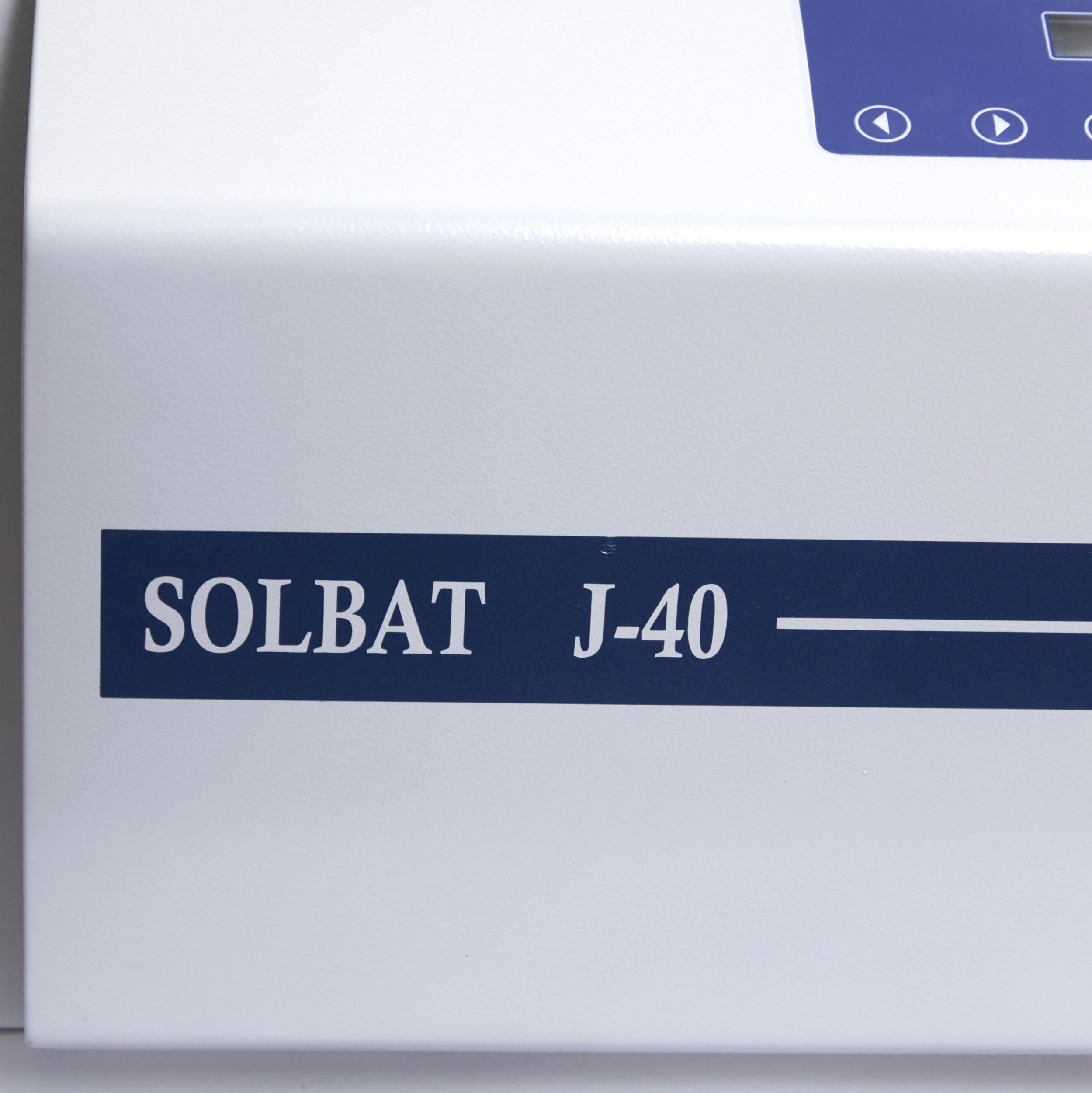 CENTRÍFUGA PARA 12 TUBOS DE 15ml Y 16 TUBOS DE 13 X 100mm. SOL-BAT